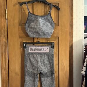 Gymshark Purple & Gray Workout Set Size Small/Medium